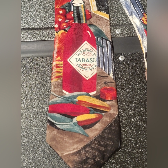 Tabasco Pepper Sauce Novelty Tie 100% Silk Approx 59 inches Long - USA Made - Picture 11 of 11